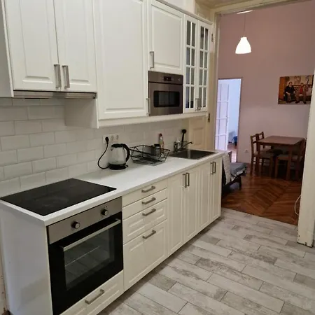 The Five-bedroom Haven * Budapest